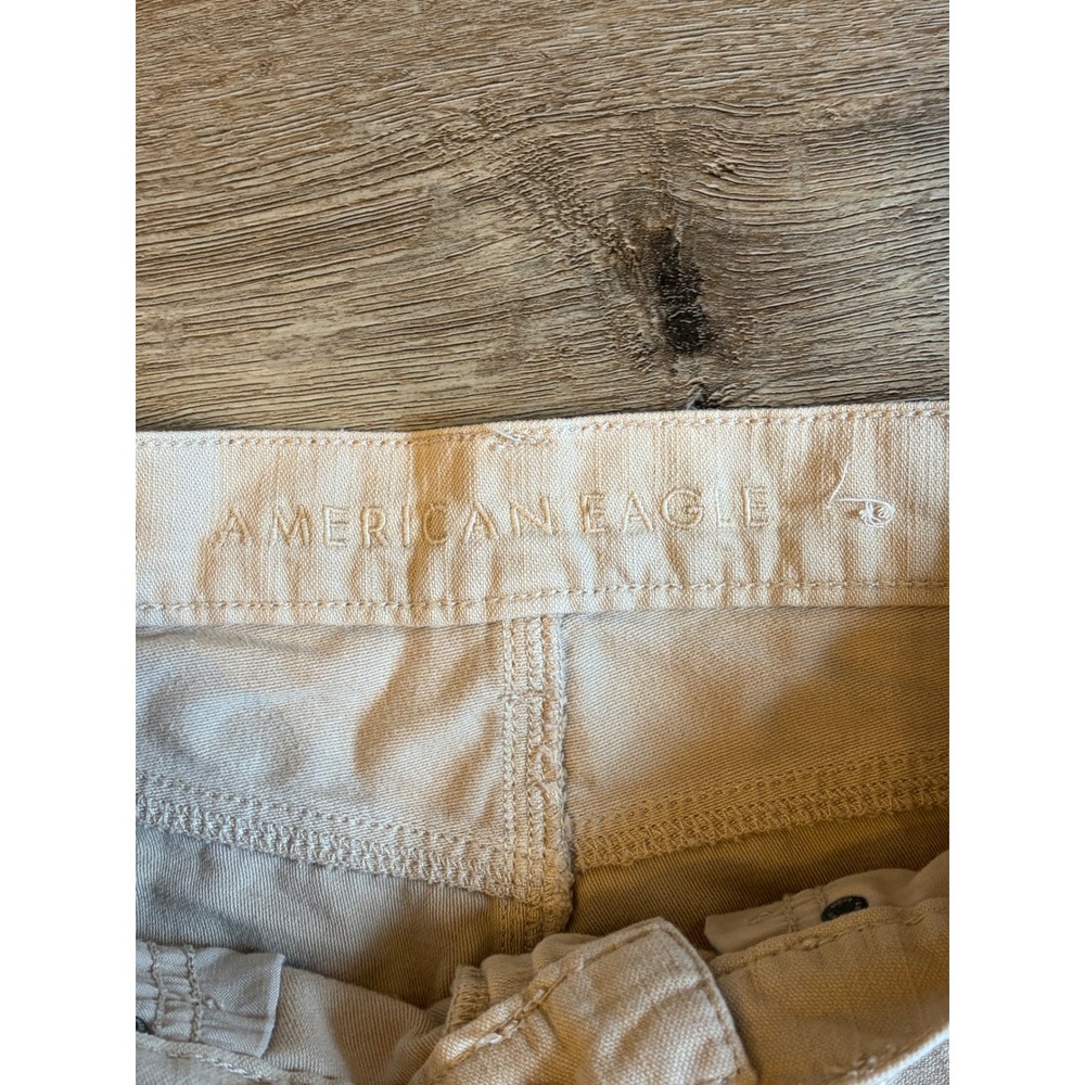American Eagle Women 2 Beige Distressed High Waisted Denim Shorts Raw Hem Cotton - Picture 4 of 7